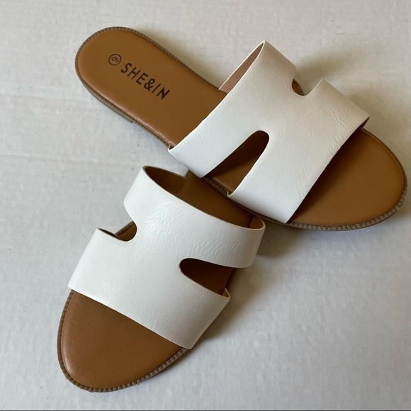 𝅺SHEIN slides, size 9 - Picture 1 of 5
